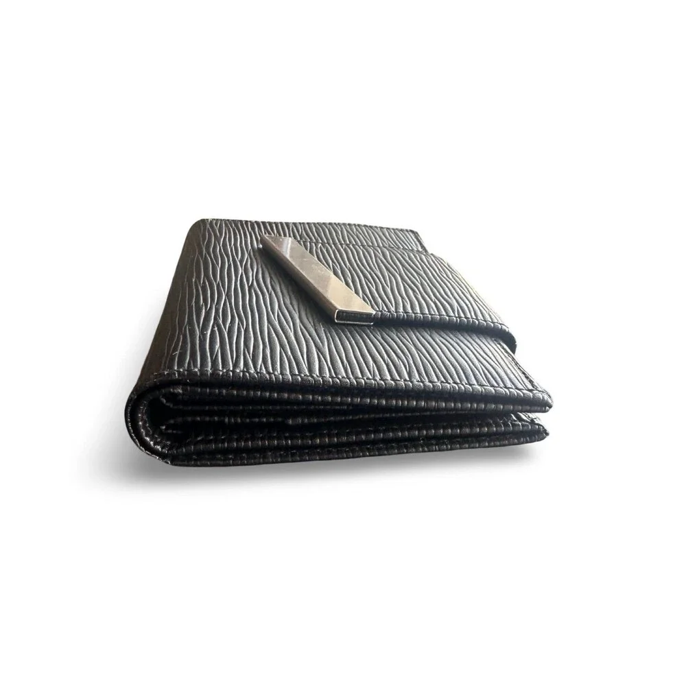 RARE Vintage Noevir Japan Black Textured Leather Wallet Gold Accent Bar – Epi St